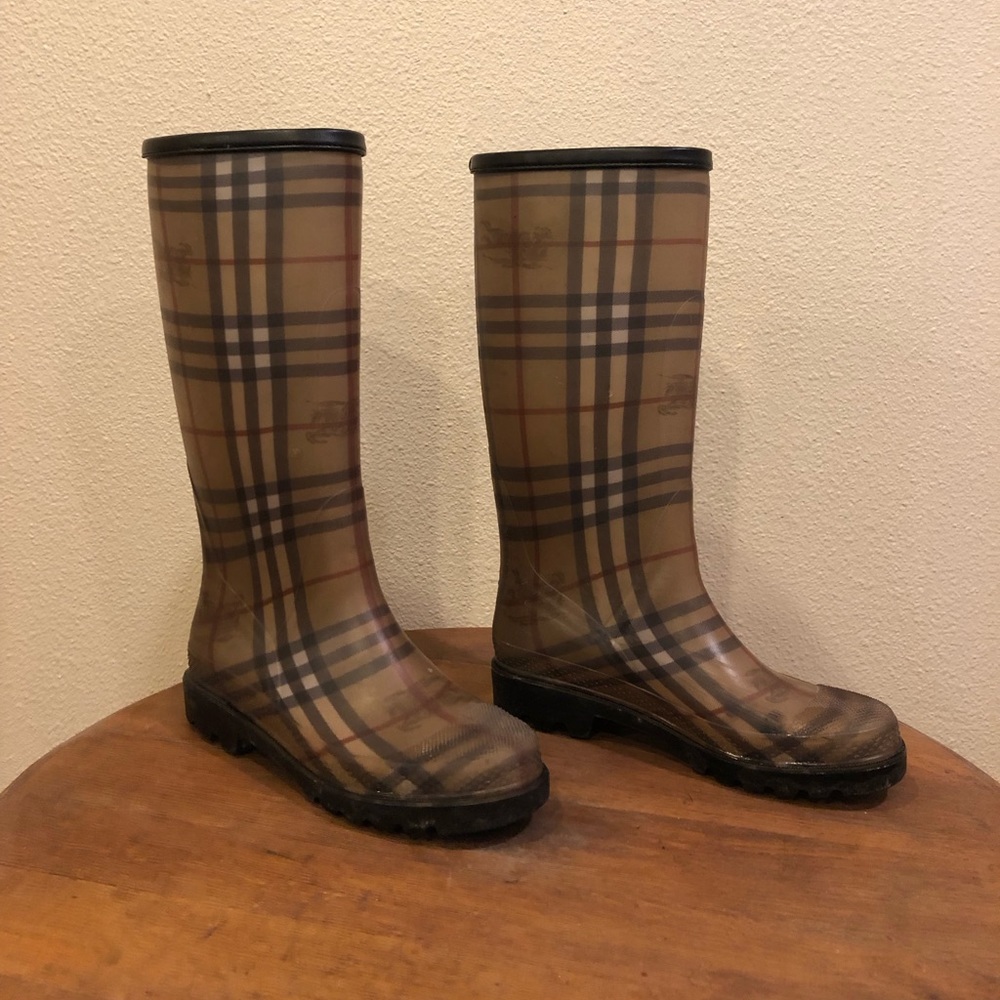 BURBERRY RAIN BOOTS - Picture 2 of 5